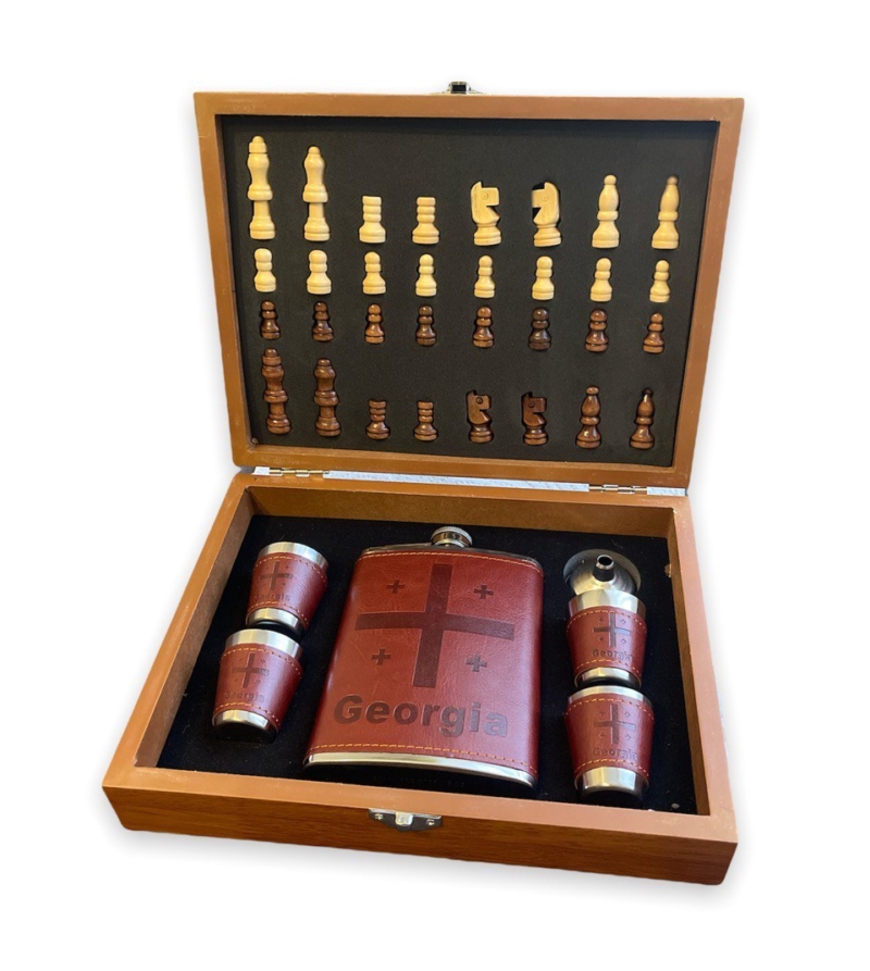 Chess set with Georgia flask and glasses
